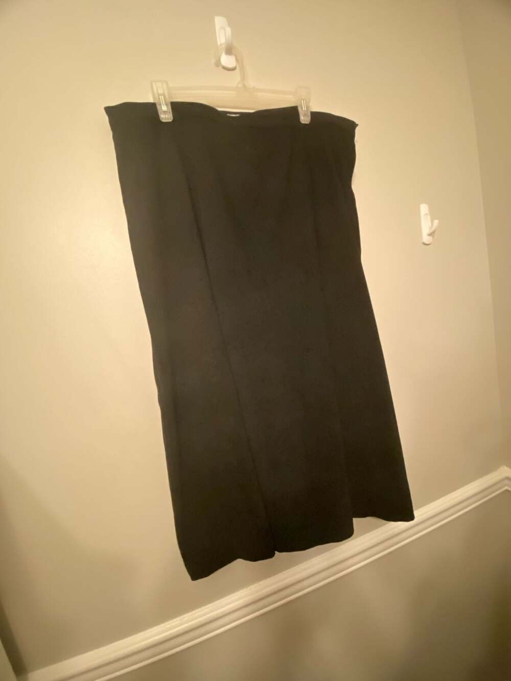 dressbarn Woman Black Midi Skirt Size 3X